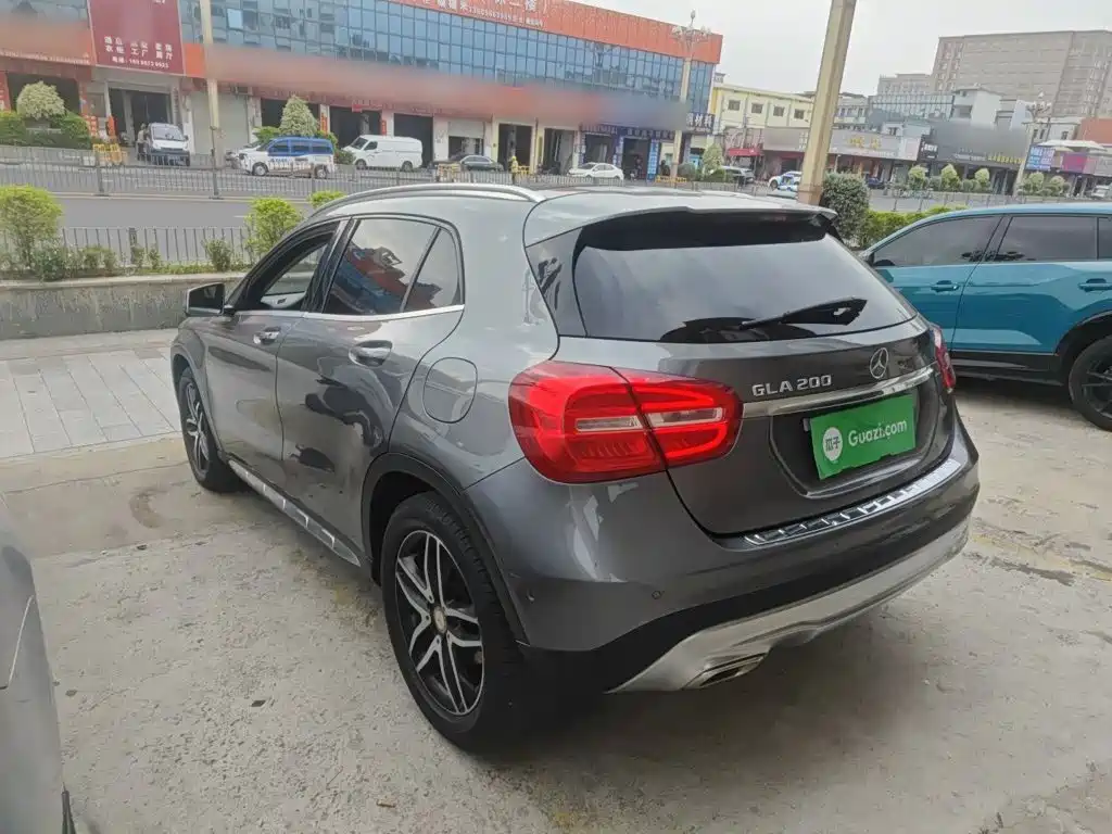 Mercedes-Benz GLA 2015 2015 GLA 200 Fashion
