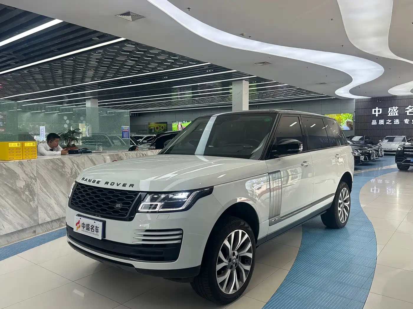 Land Rover Range Rover 2021 3.0 L6 Heritage Extended Classic Edition