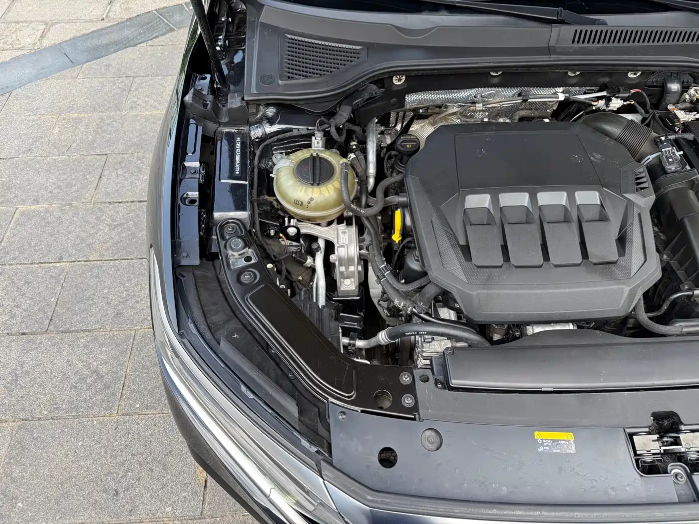 Volkswagen Passat 2022 330TSI Elite Edition фото 13