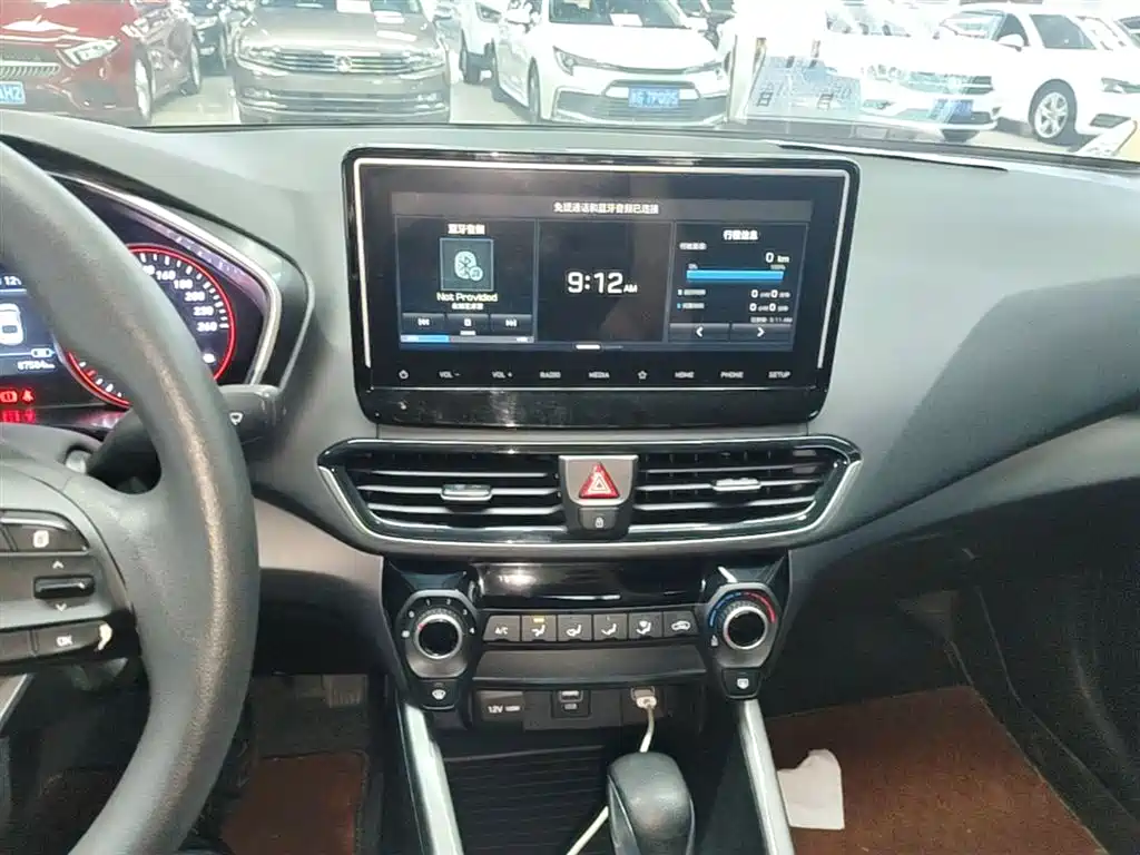Hyundai Fista 2019 240TGDi Comfort Edition China V фото 13