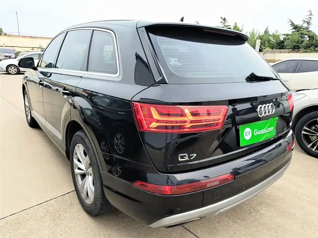 Audi Q7 2019 45 TFSI Comfort фото 5