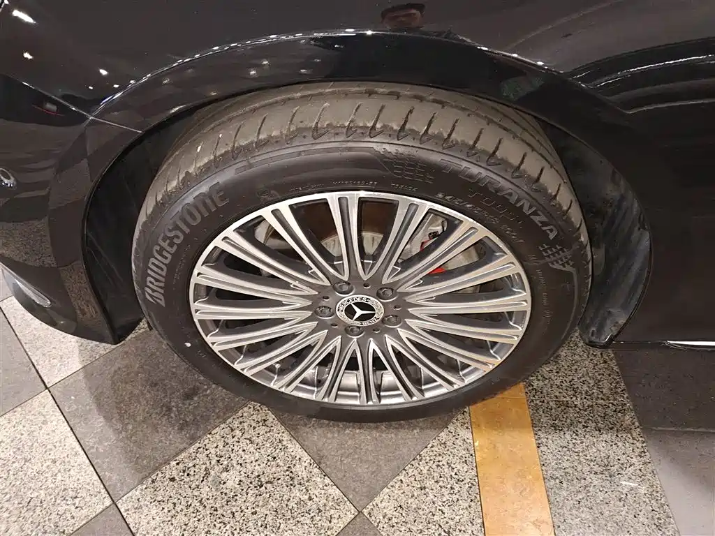 Mercedes-Benz E-Class 2023 Facelift E 260 L фото 23