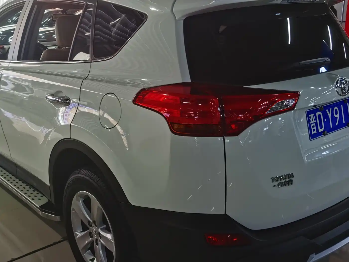 Toyota RAV4 Rongfang 2013 2.5L Auto 4WD Elite фото 17