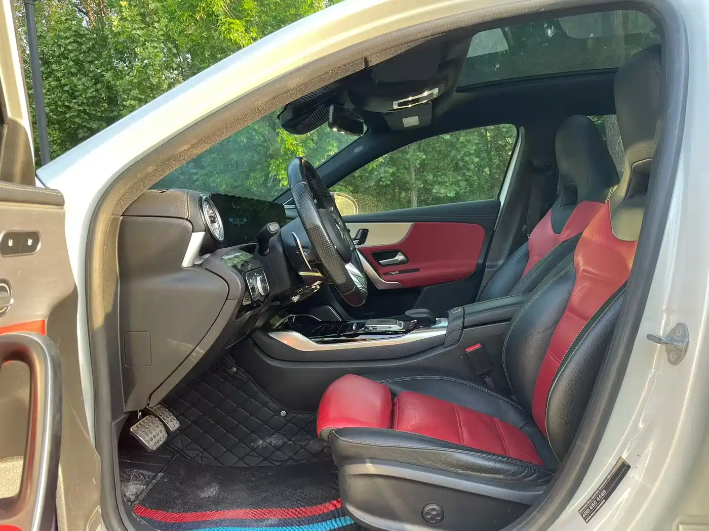 Mercedes-Benz A-Class AMG (Import) 2020 AMG A 35 4MATIC фото 3