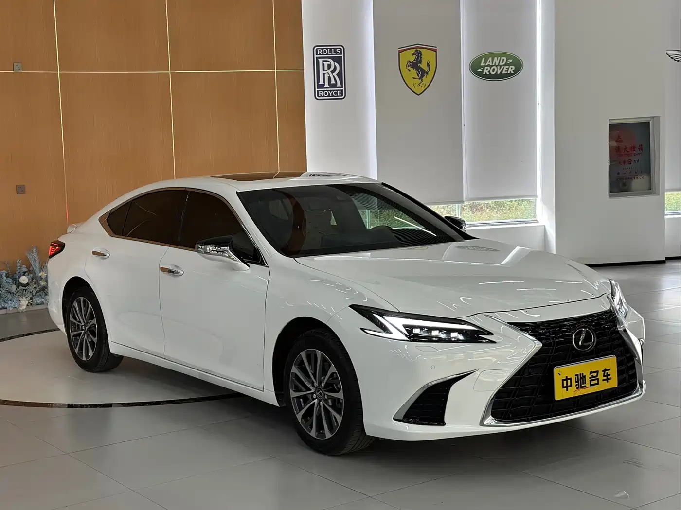 2026 Lexus ES