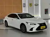 Фото 3 - Lexus ES