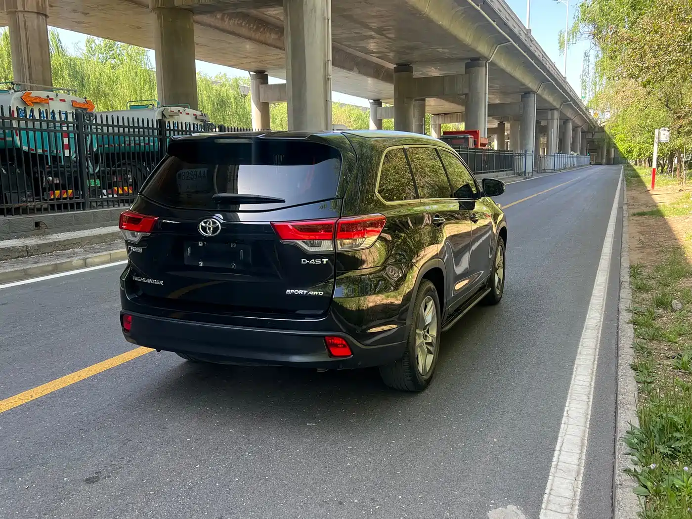 Toyota Highlander 2018 2.0T 4WD Luxury 7-seater China VI фото 8