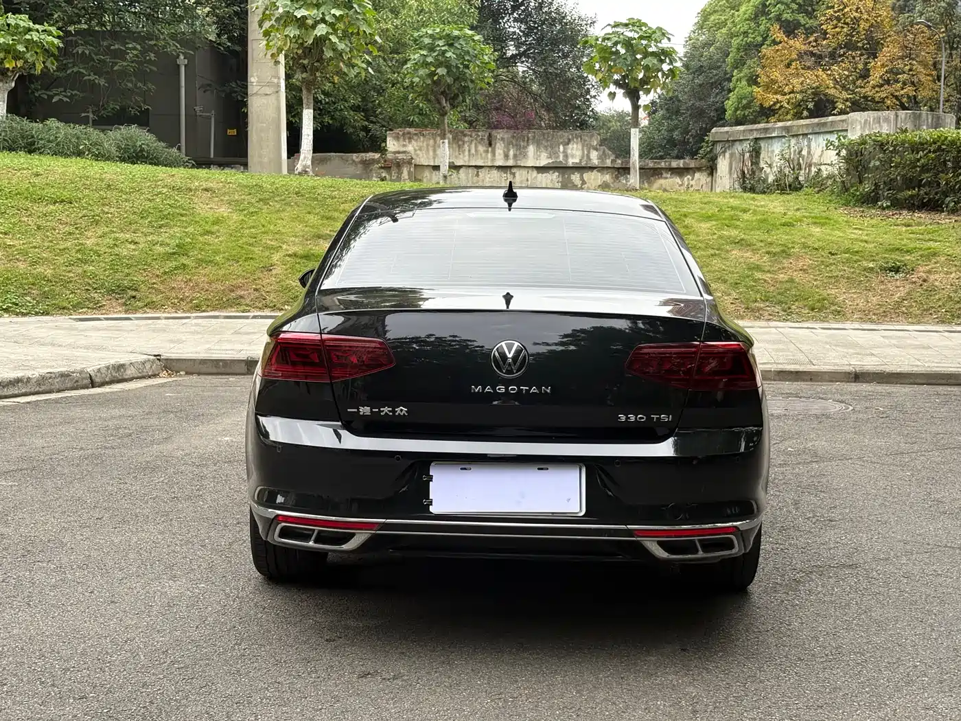 Volkswagen Magotan 2023 Model 2 Million Commemorative Edition 330TSI DSG Luxury фото 15