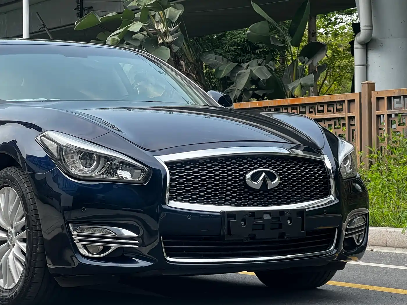 Infiniti Q70 2015 Q70L 2.5L Enjoyment Edition фото 3