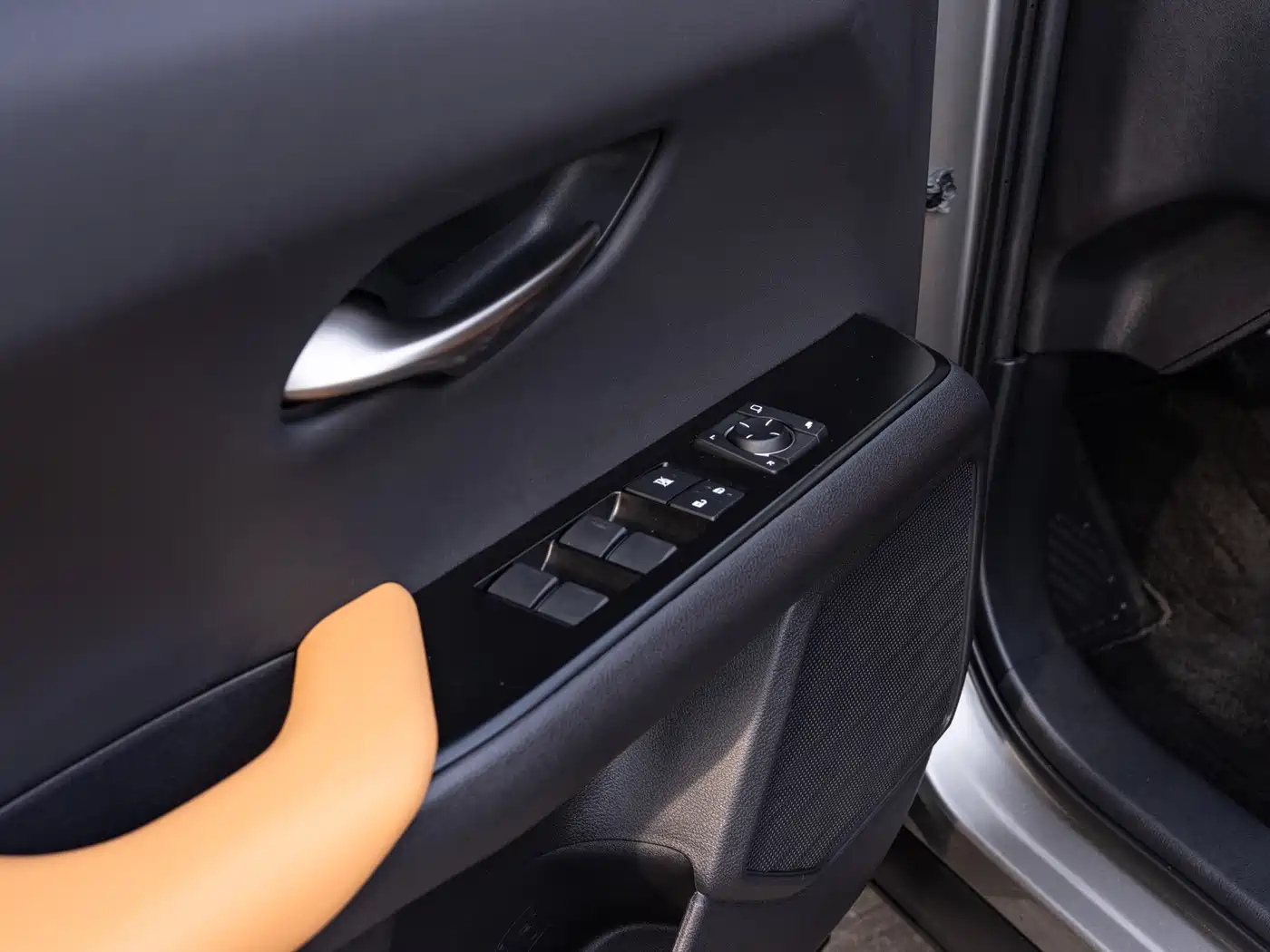 Lexus UX 2023 2022 260h Fun Edition