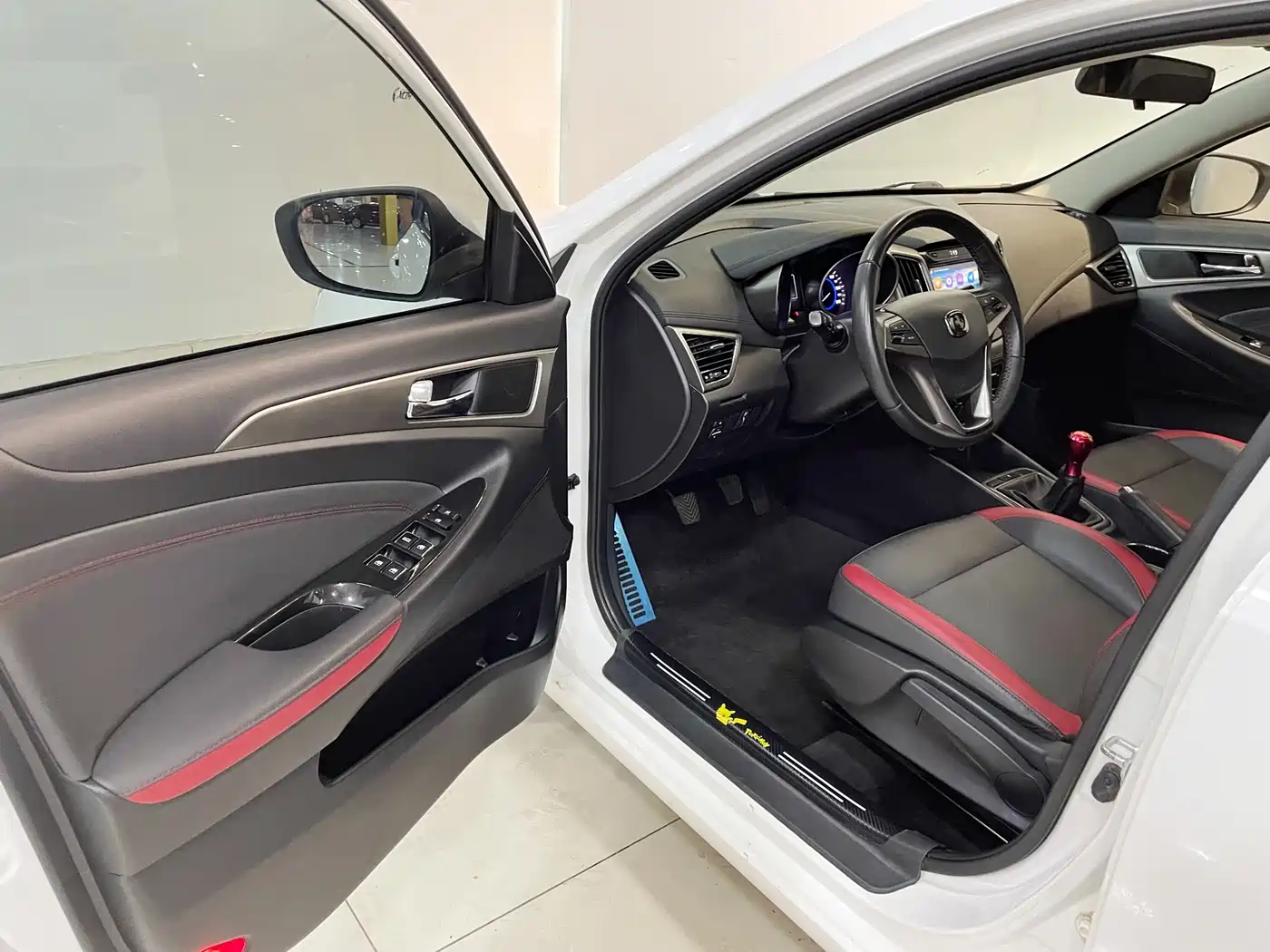 Changan Eado XT 2017 2016 1.6L Manual Stylish Cool Edition
