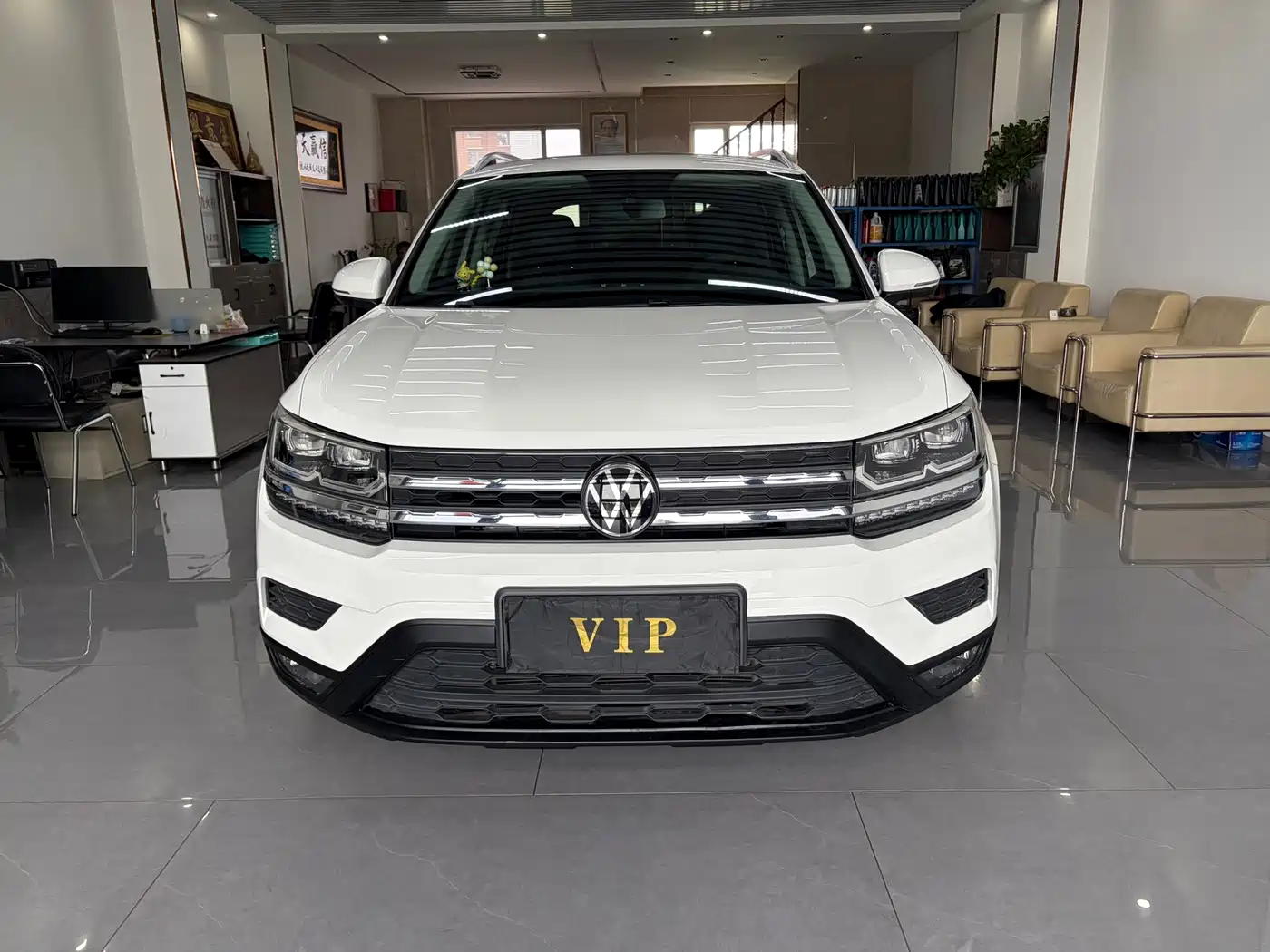 Volkswagen Tharu, миниатюра 2