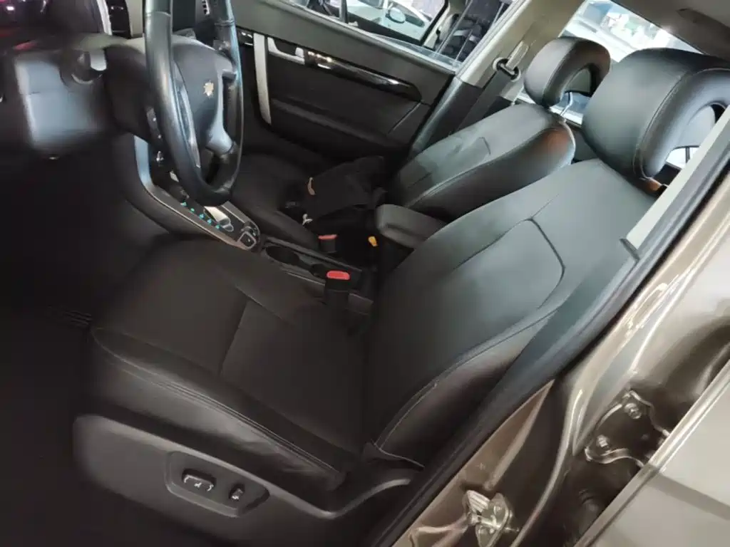 Chevrolet Captiva 2016 2015 2.4L AWD Flagship 7-Seater