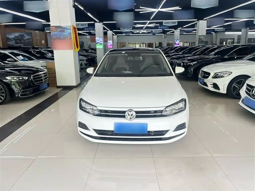 Volkswagen Polo 2019 Plus 1.5L Automatic Colorful Tech Edition фото 5