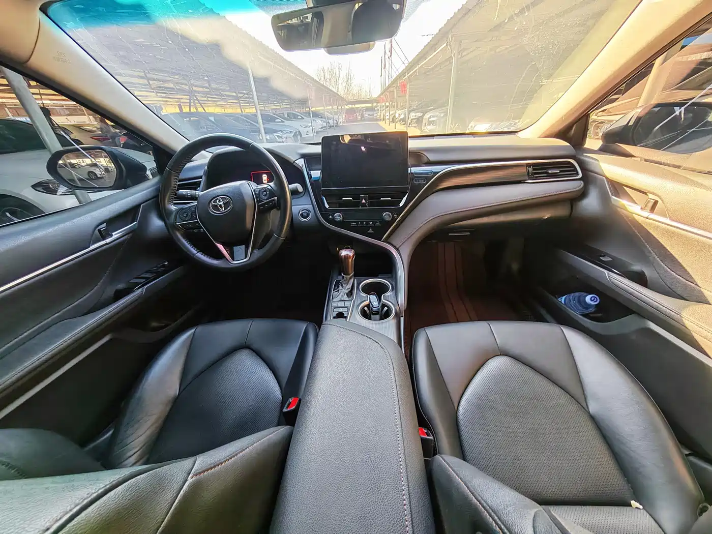 TOYOTA CAMRY