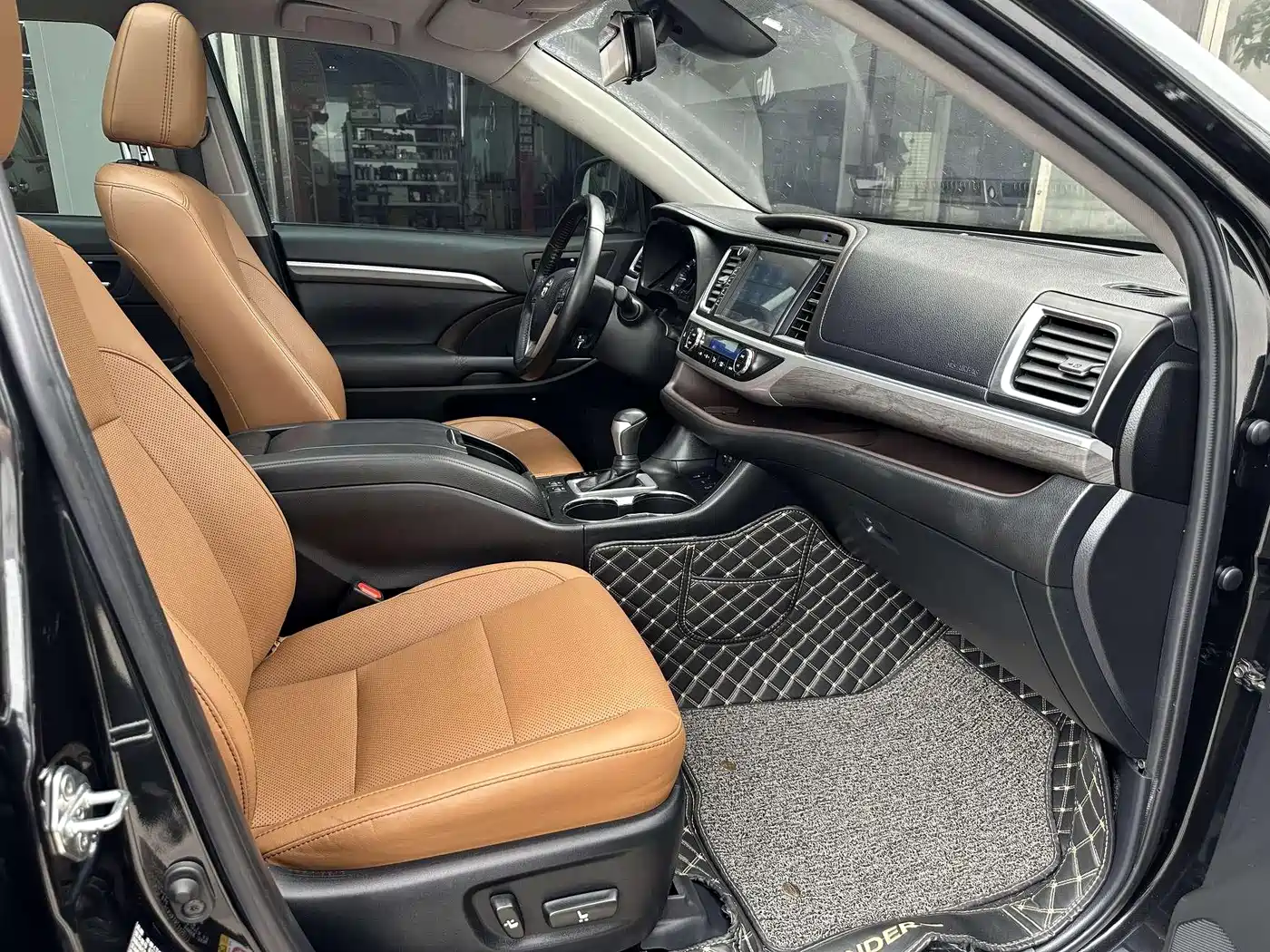 Toyota Highlander 2021 2.0T AWD Knight 7-Seater фото 9