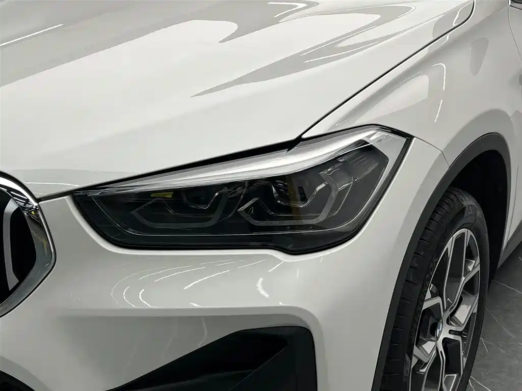 BMW X1 2021 sDrive25Li Leading фото 9
