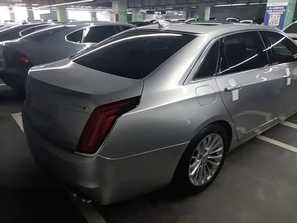 Фото 7 - Cadillac CT6