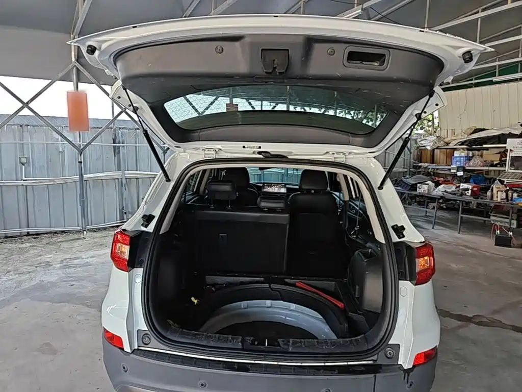 Photo 19 - Changan CS75