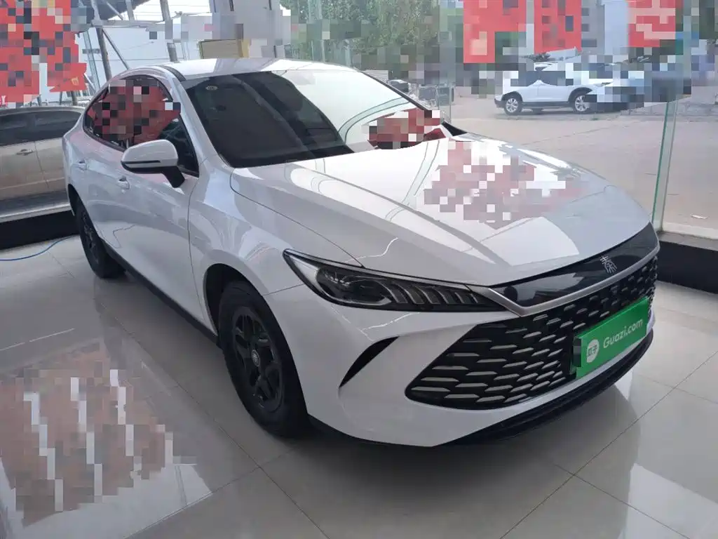 BYD Qin PLUS 2025 DM-i Smart Drive 55KM Leader фото 4