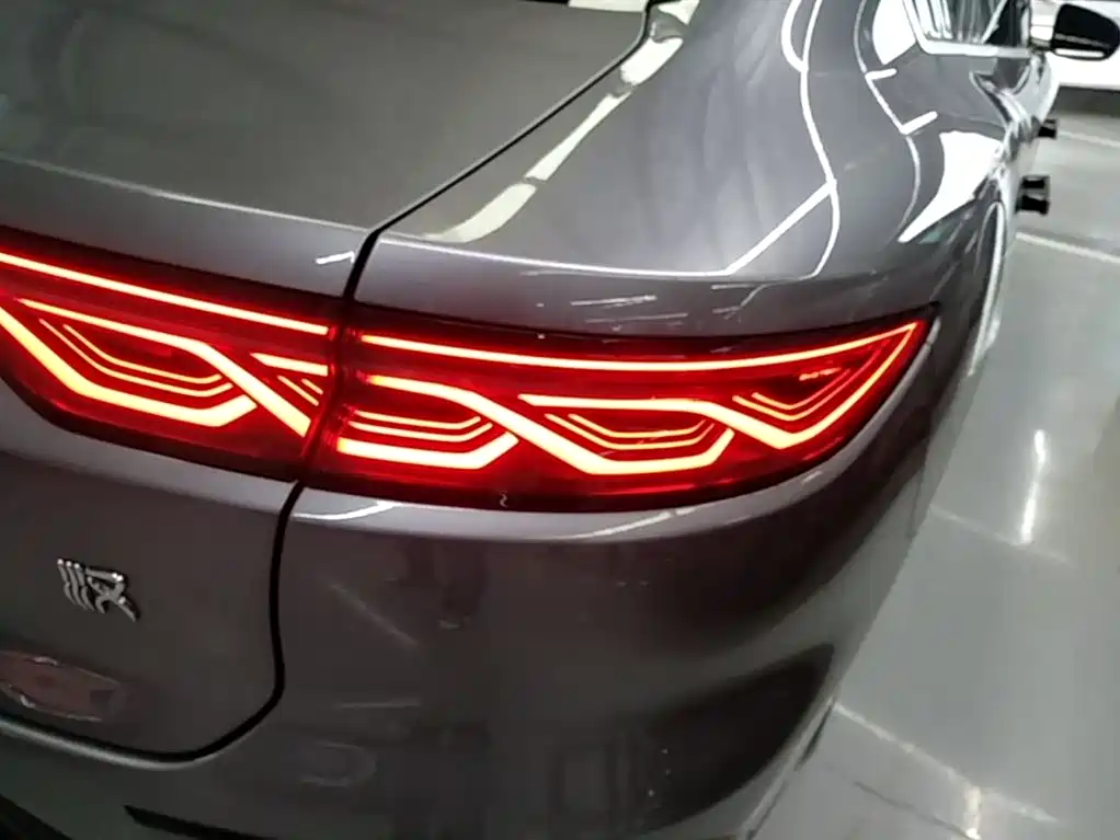BYD Han 2024 Model DM-i Glory Edition 121KM Premium Type фото 8