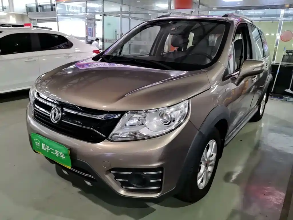 Dongfeng Fengxing Joyear XV 2015 2015 1.6L CVT Luxury