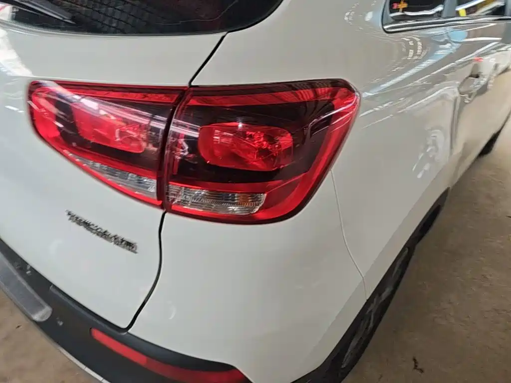 Kia KX3 Smart Run 2015 2015 1.6L Automatic 2WD DLX