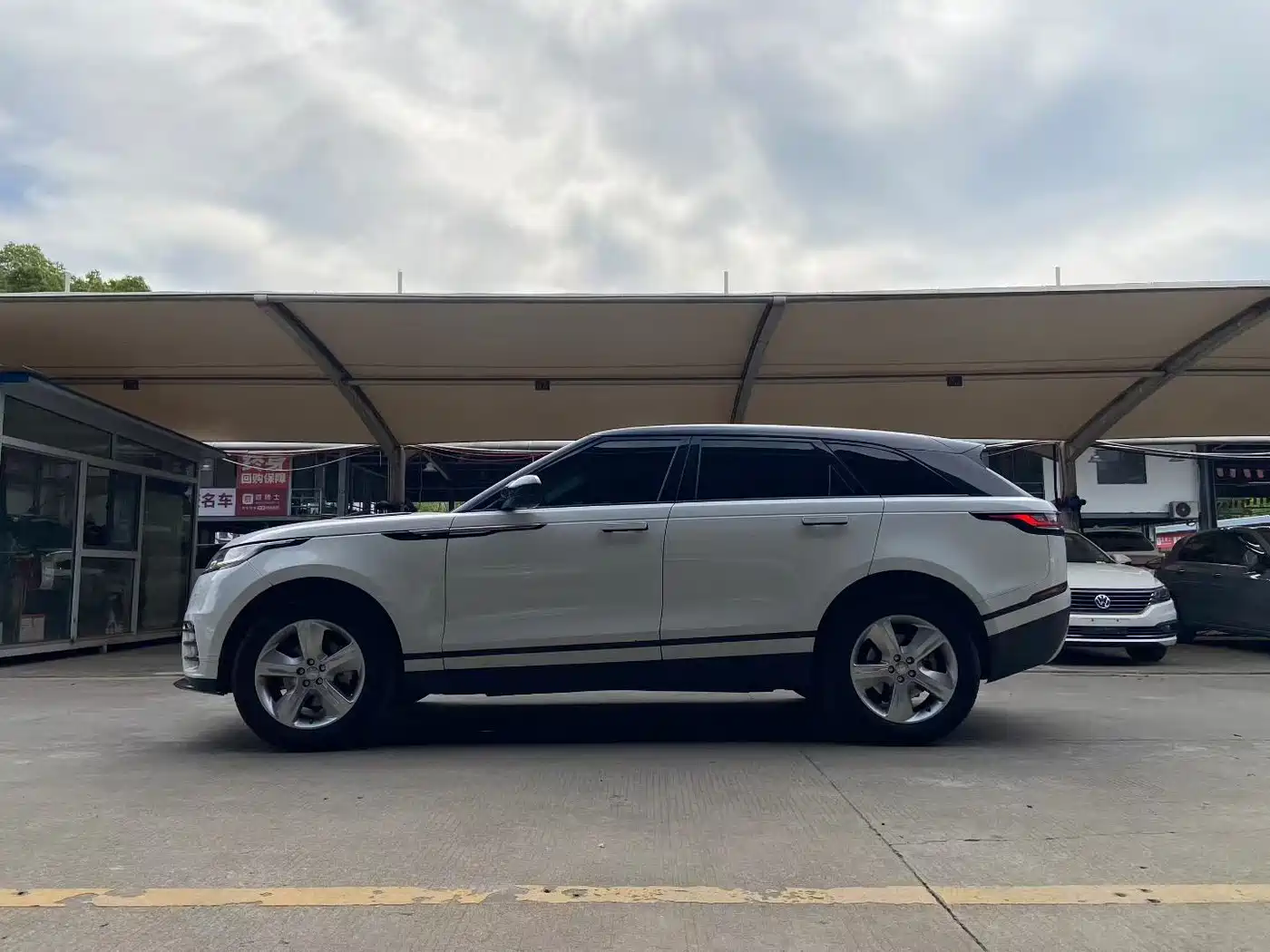 Land Rover Range Rover Velar 2017 P250 S фото 9