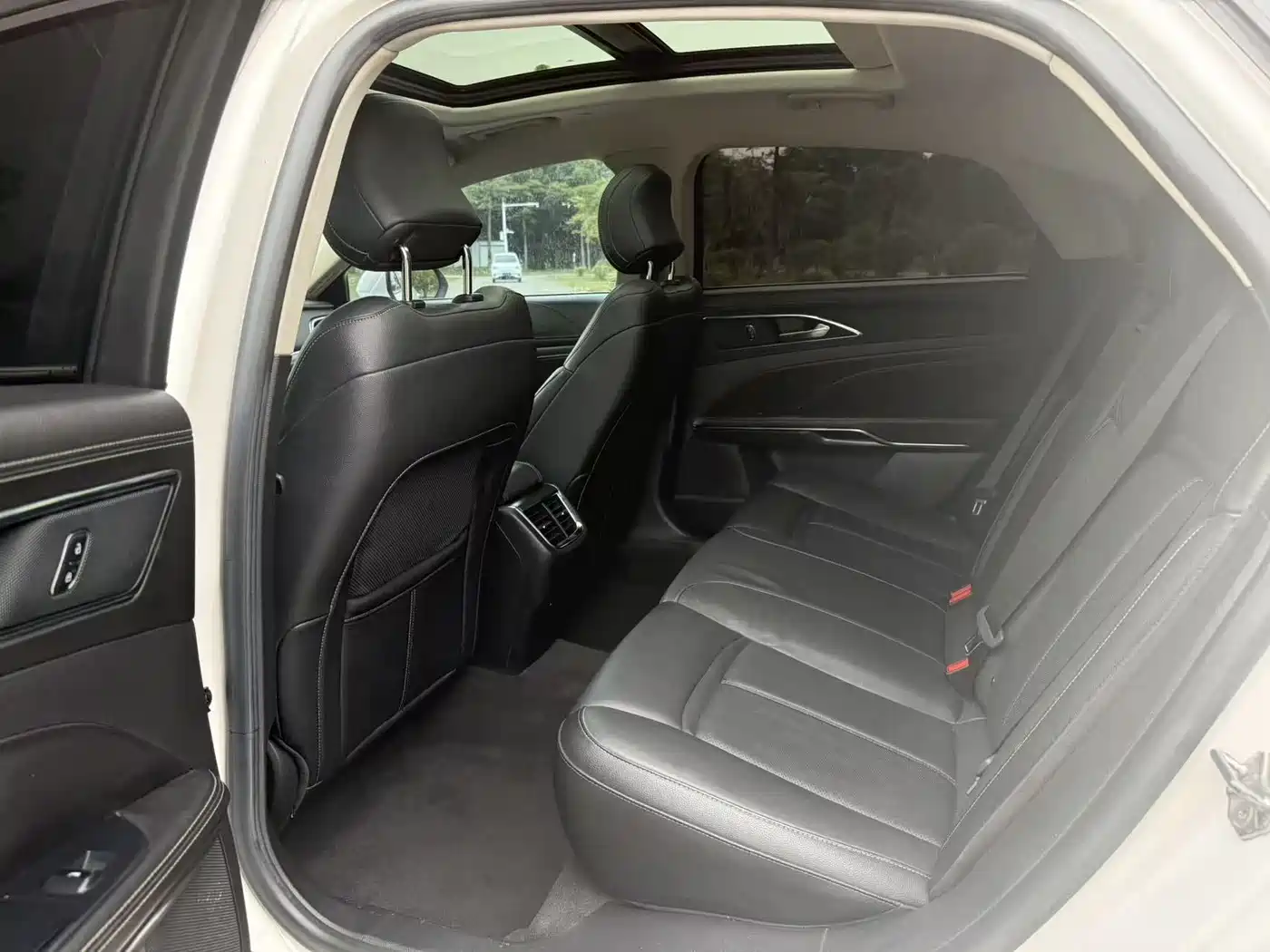 Ford Taurus 2015 EcoBoost 325 V6 Fashion фото 5