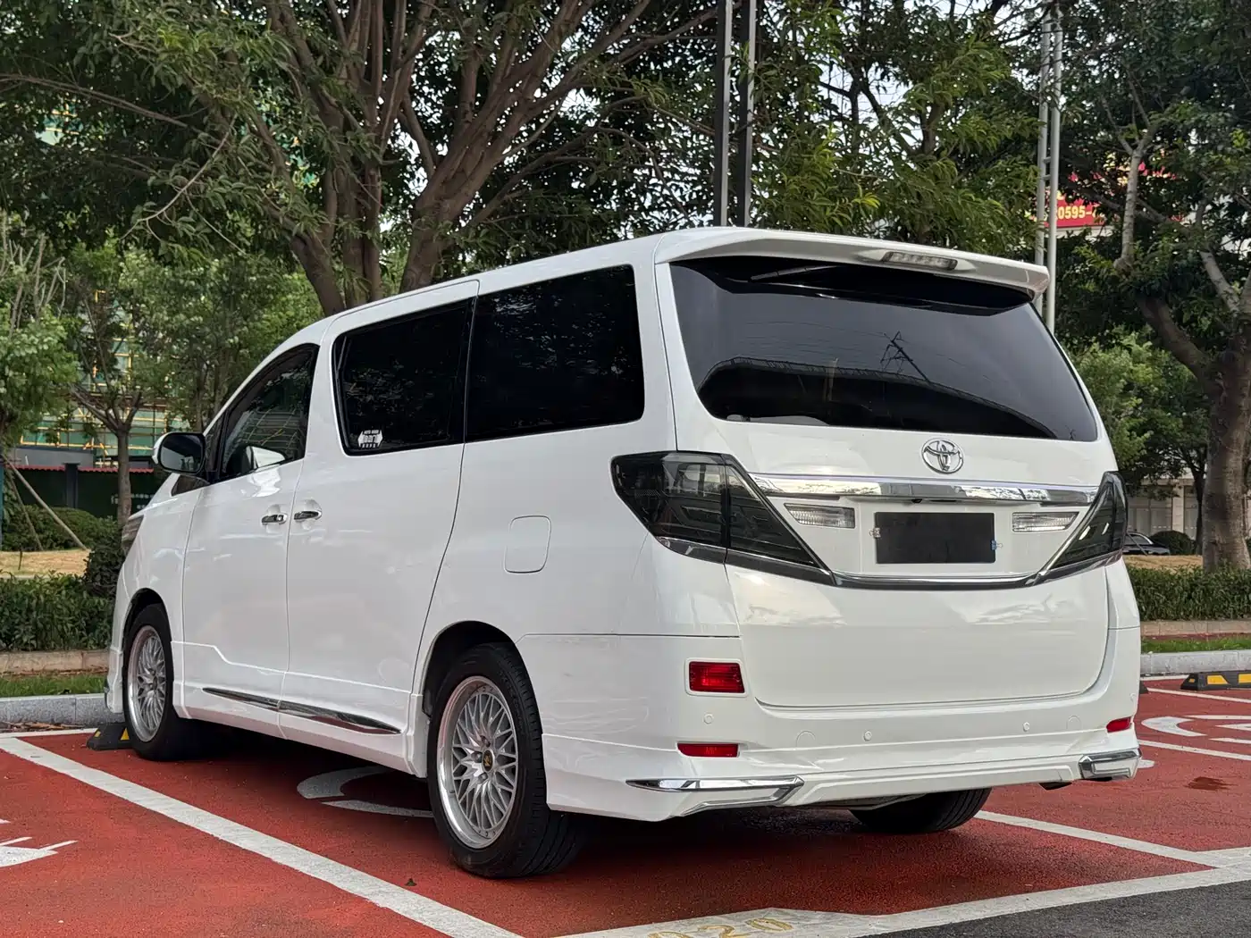 Toyota Alphard 2012 3.5L Premium Edition фото 10