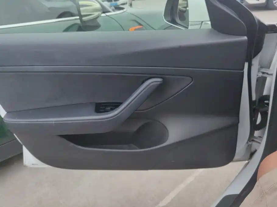 Tesla Model 3 2020 2020 Standard Range Rear-Wheel Drive Upgrade