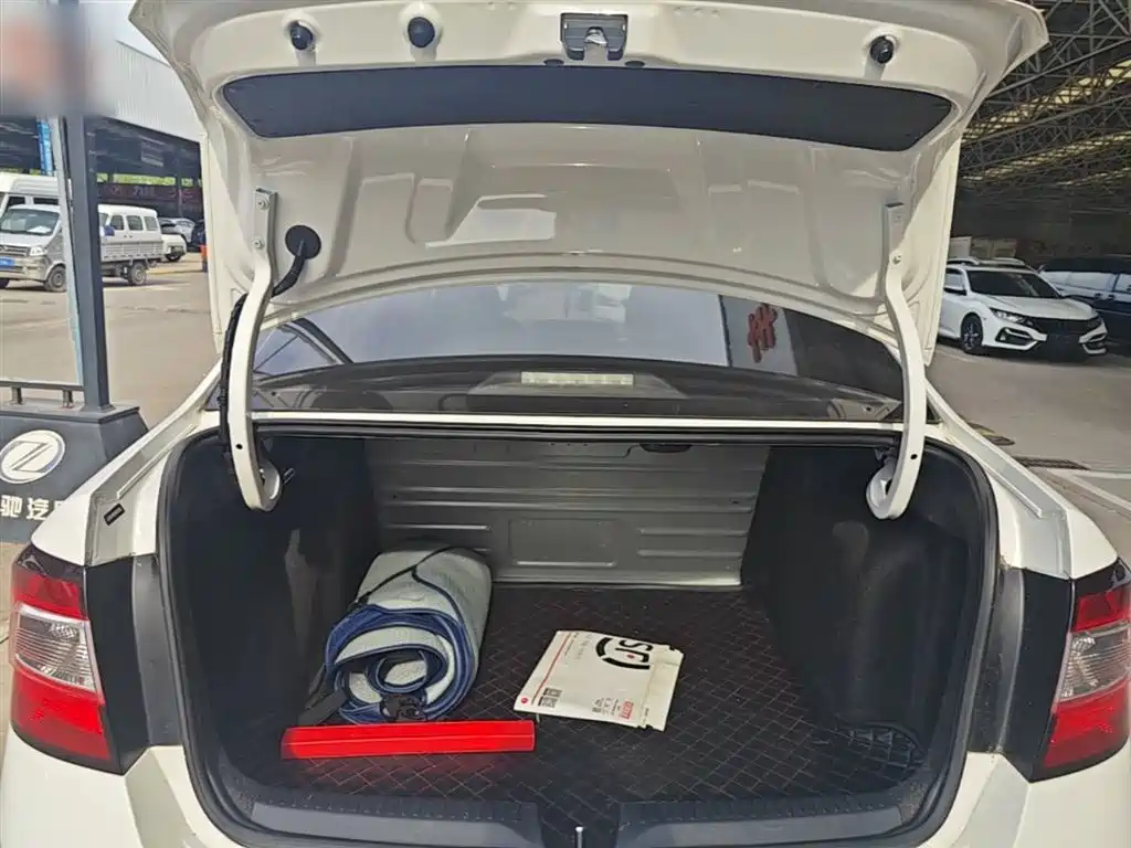 Škoda Rapid 2019 1.5L Automatic Comfort China V фото 19