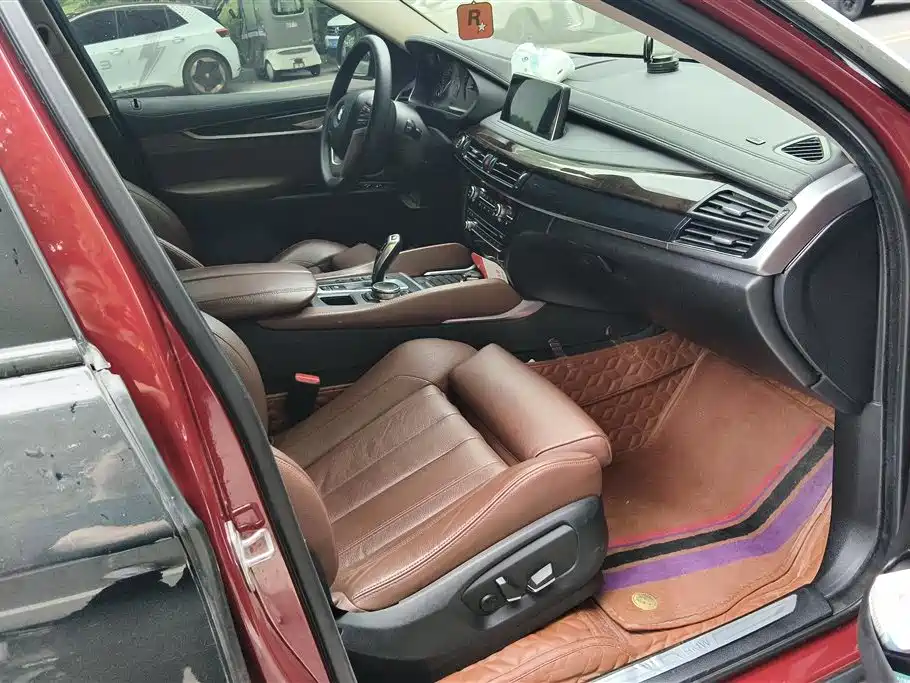BMW X6 2015 xDrive28i фото 8