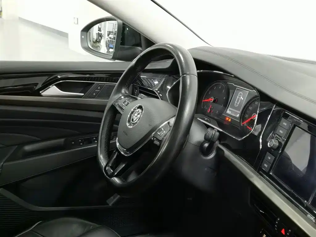 Volkswagen Passat 2019 330TSI Elite Version China VI фото 22