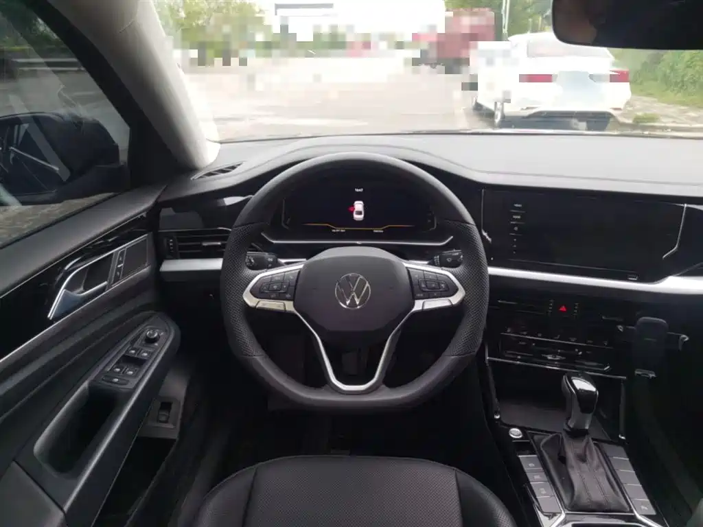 Volkswagen Passat 2025 Outstanding 330TSI Starlight Elite Edition фото 3