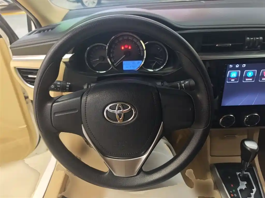 Toyota Corolla 2014 1.6L CVT GL фото 11