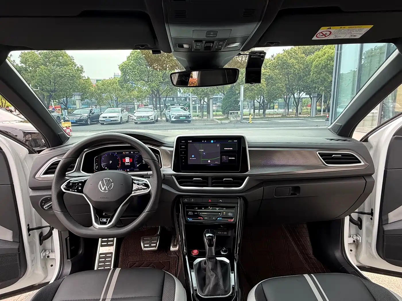 Volkswagen T-ROC 2025 300TSI DSG 2WD Dawn Edition фото 12