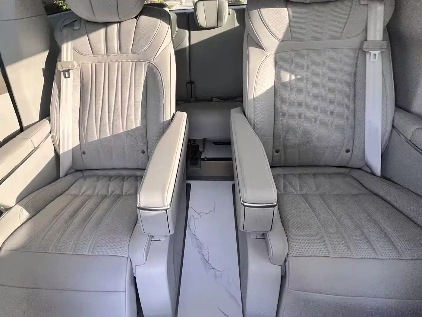 Roewe iMAX8 2024 2023 400TGI Cross Edition