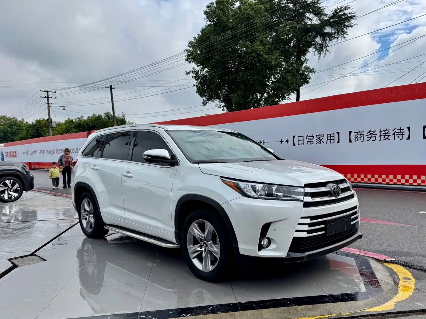 TOYOTA HIGHLANDER