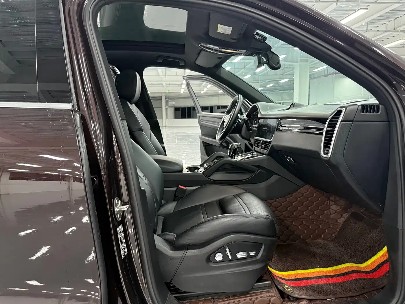 Porsche Cayenne 2019 Cayenne 3.0T фото 12