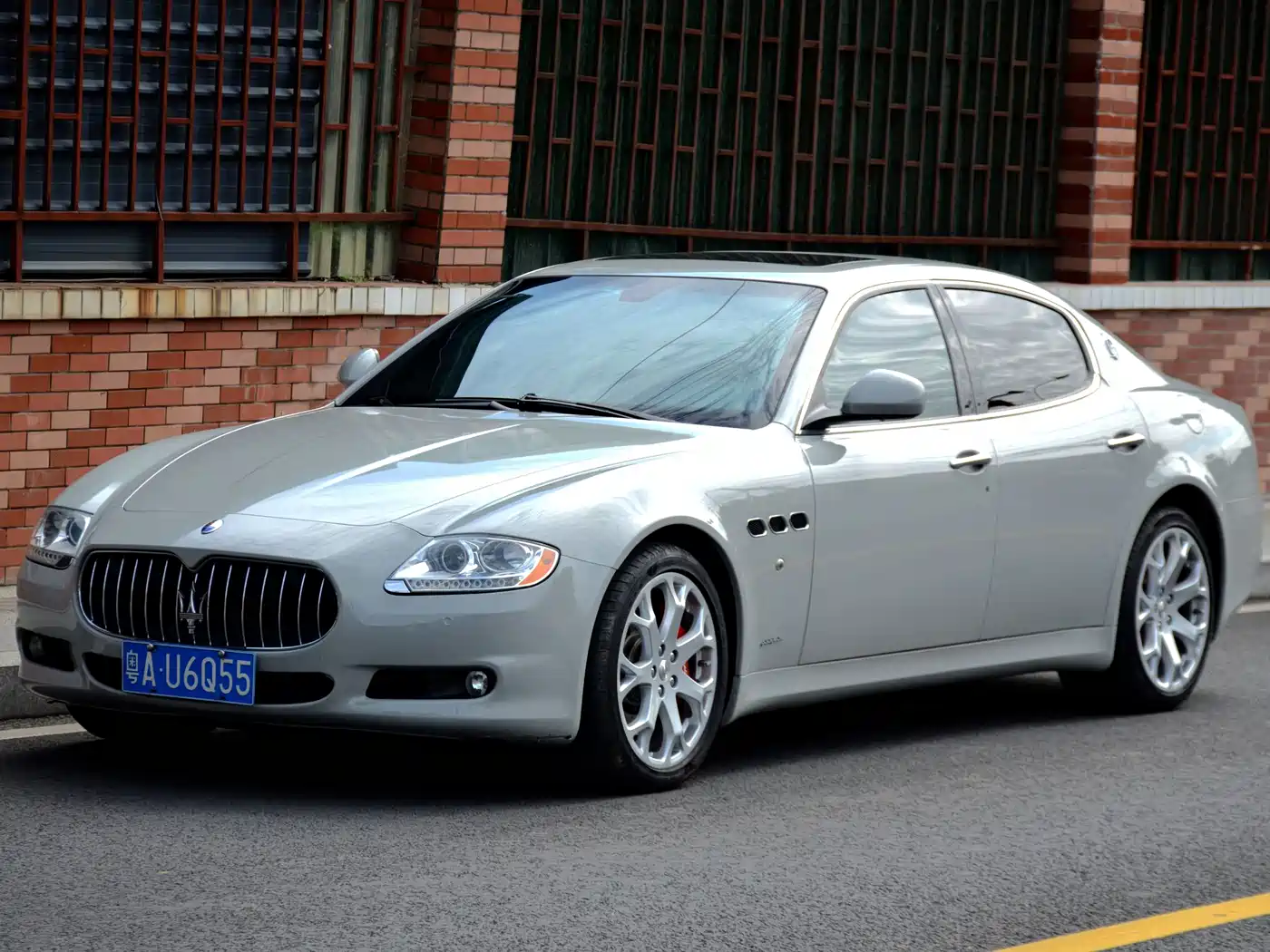 Maserati Quattroporte 2010 — пригон из Китая