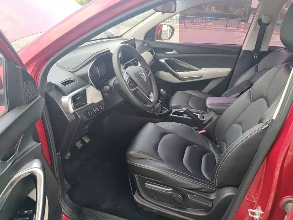 Baojun 530 2018 2018 1.5T Manual Luxury (China V)