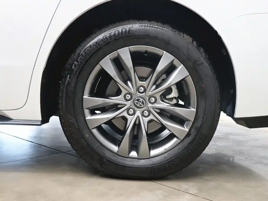 Toyota Toyota Sienna 2026 2.5L Hybrid AWD Luxury Edition 27