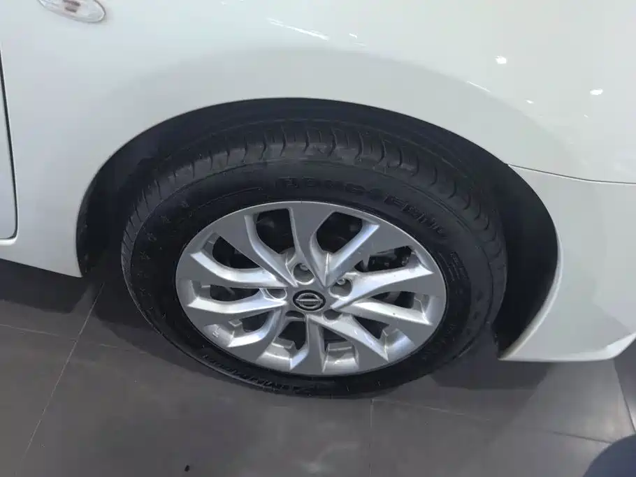 Nissan SYLPHY, миниатюра 6
