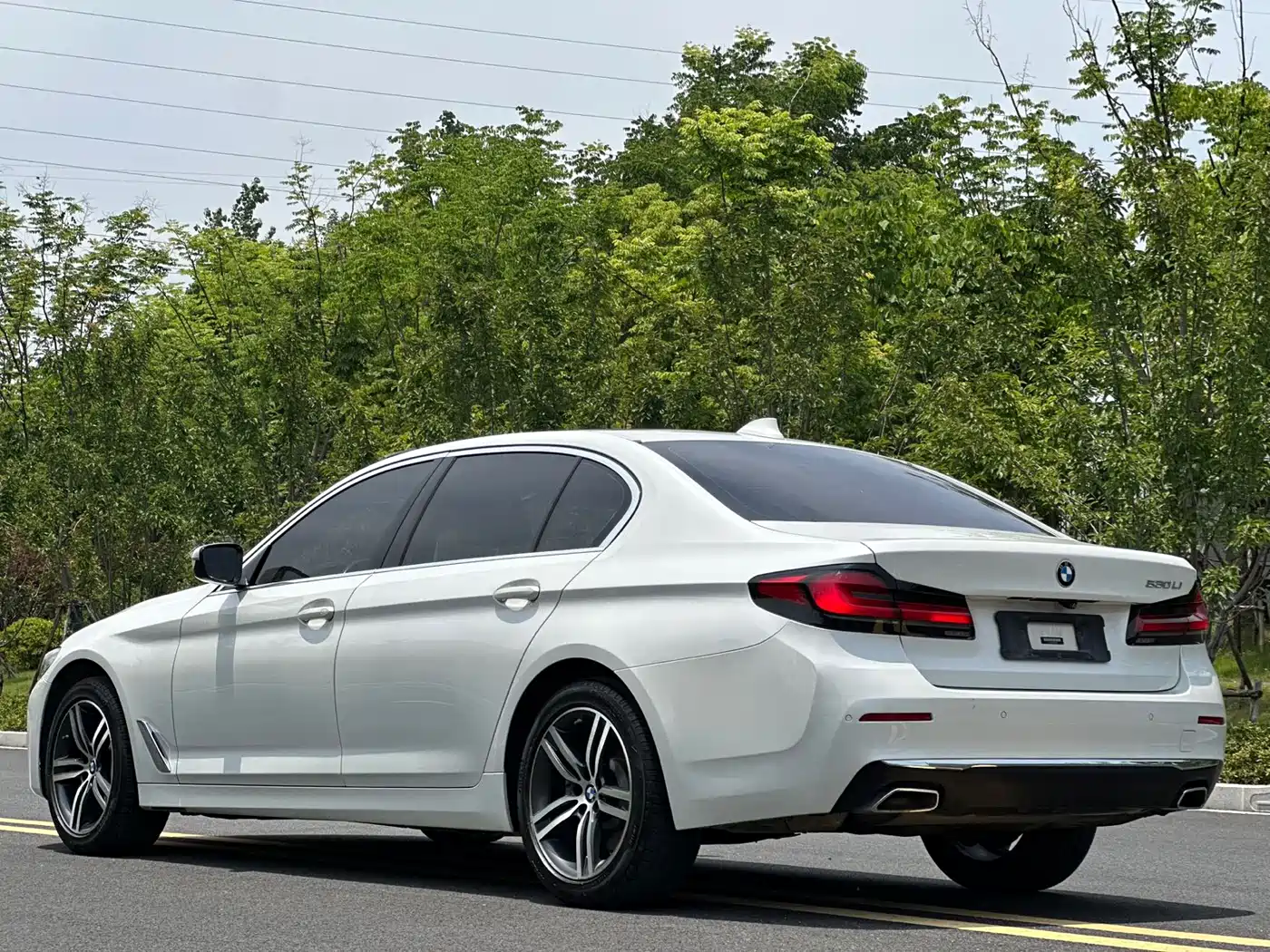 BMW 5-SERIES