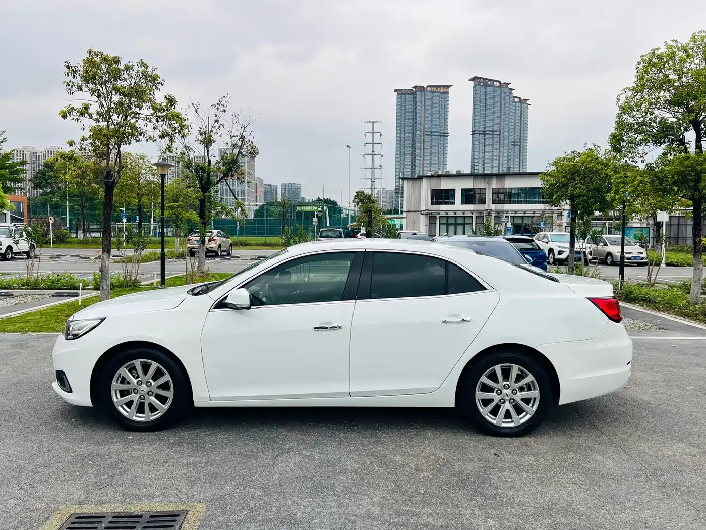 Chevrolet Malibu 2018 530T Automatic Luxury Edition фото 7