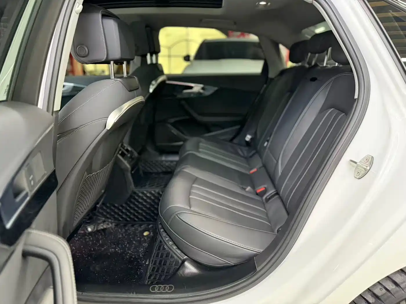 Audi A4L 2022 40 TFSI Luxury Dynamic фото 3
