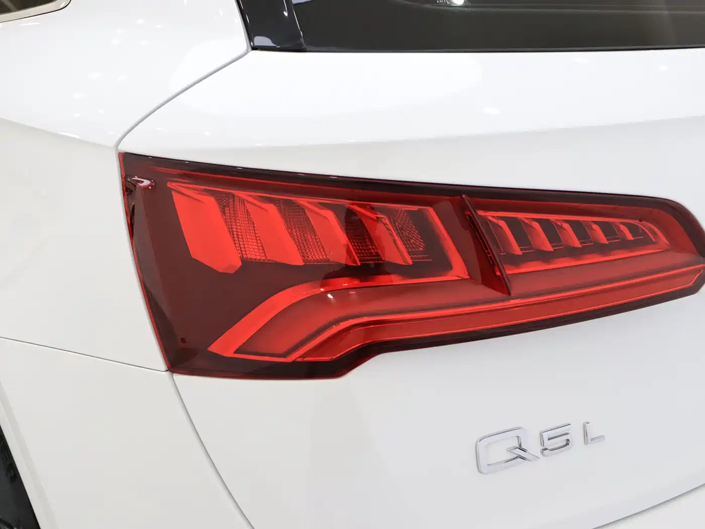 Audi Q5L 2020 40 TFSI Prestige Fashion фото 10