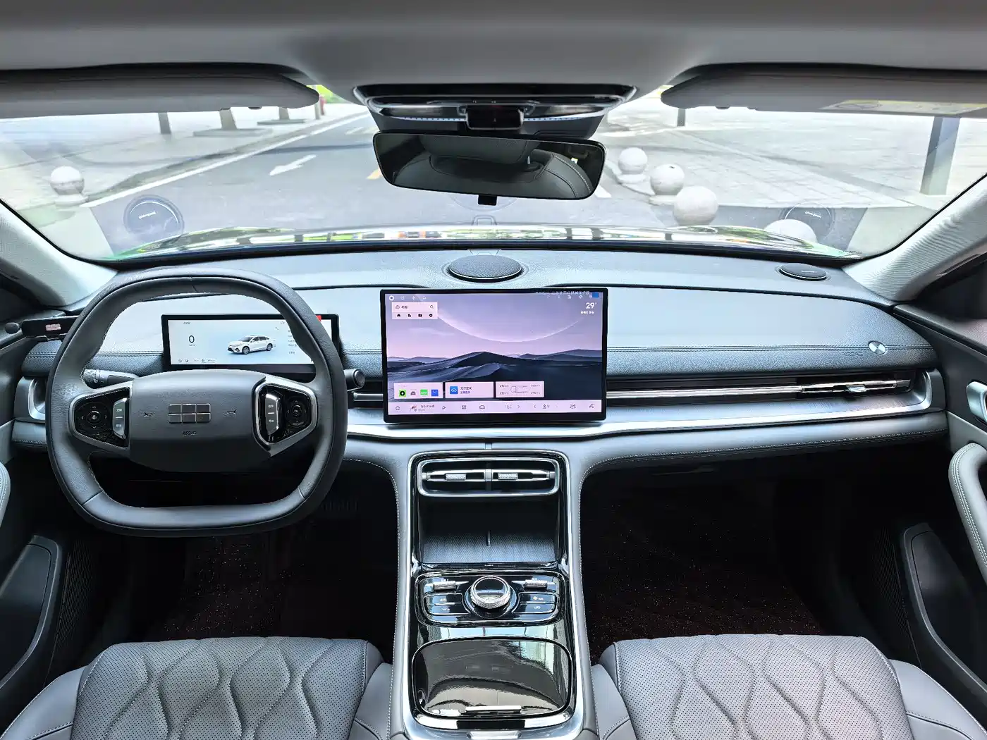 Geely Galaxy Galaxy A7 2025 EM-i 150km Premium Edition фото 12