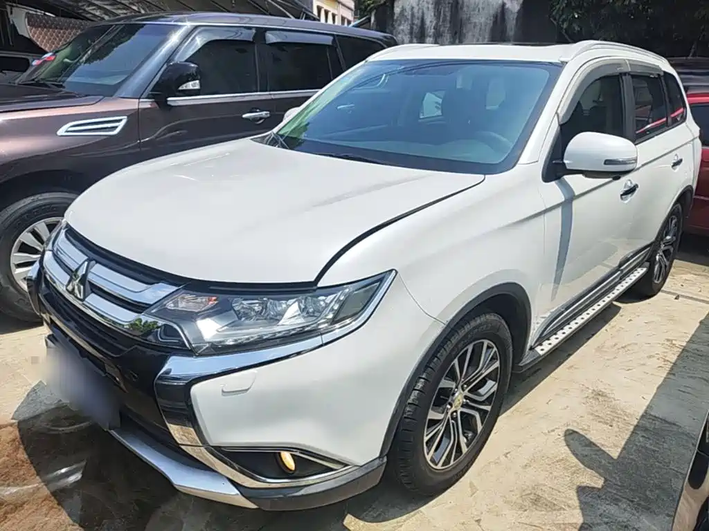 Mitsubishi Outlander 2017 2016 2.4L 4WD Elite Edition 5-seater